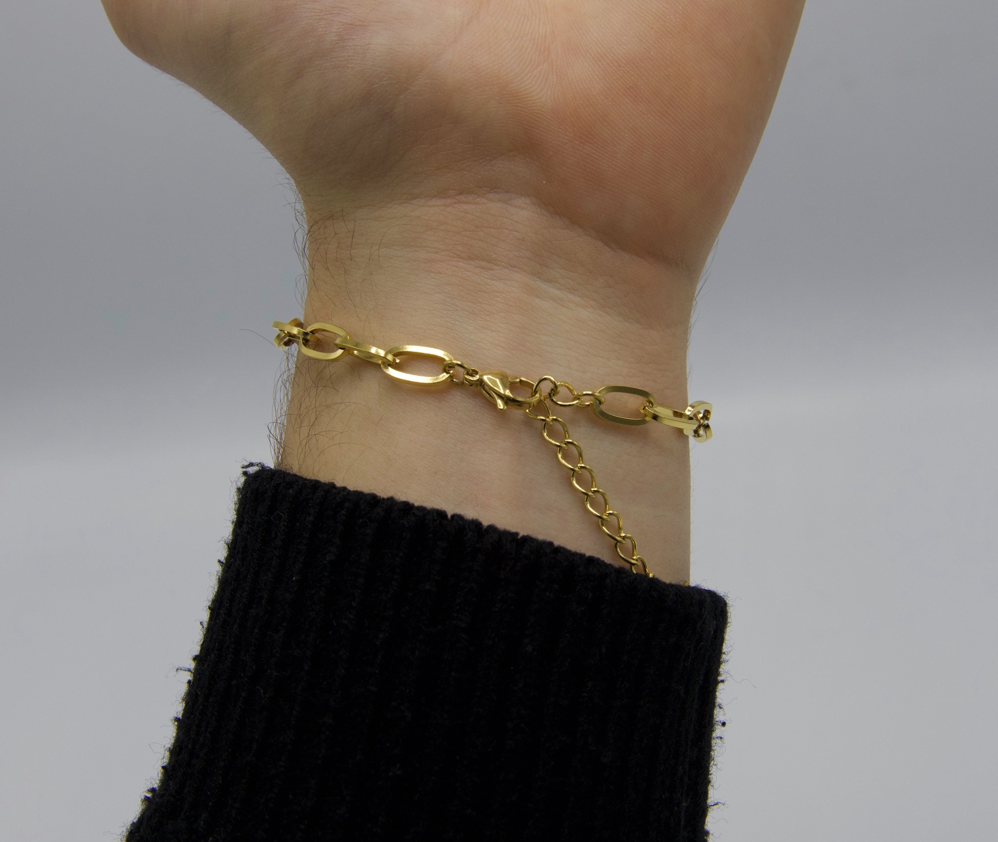 Gold Oval Link Bracelet